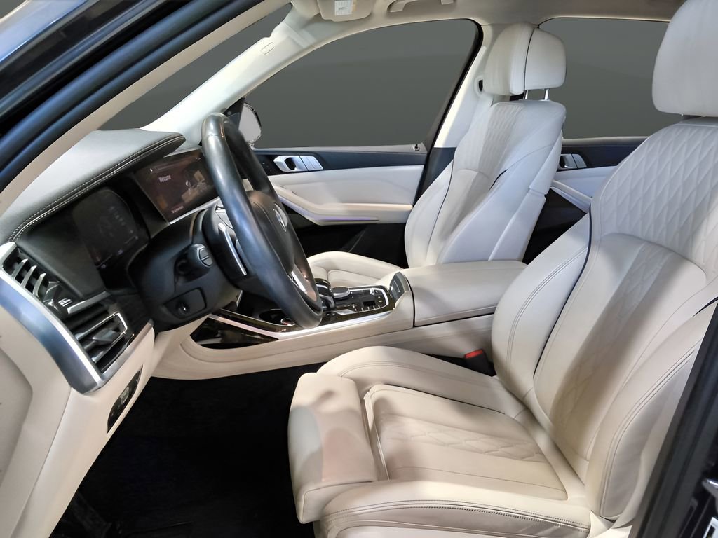 Used 2020 BMW X7 xDrive40i w/ Premium Package AWD/4WD image 16