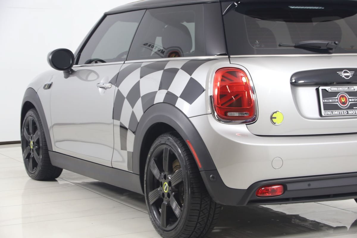 Used 2024 MINI Cooper SE FWD image 26