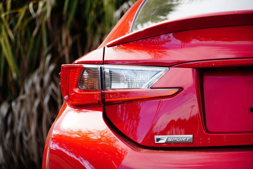 Used 2017 Lexus RC 200t image 7