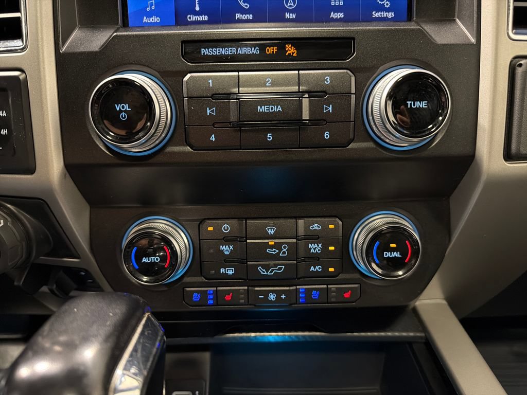 Used 2019 Ford F150 Lariat w/ Equipment Group 502A Luxury AWD/4WD image 10