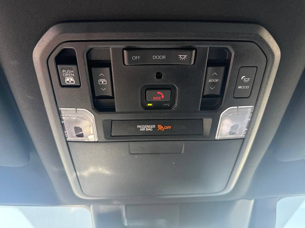 Used 2024 Toyota Tundra Capstone AWD/4WD image 30