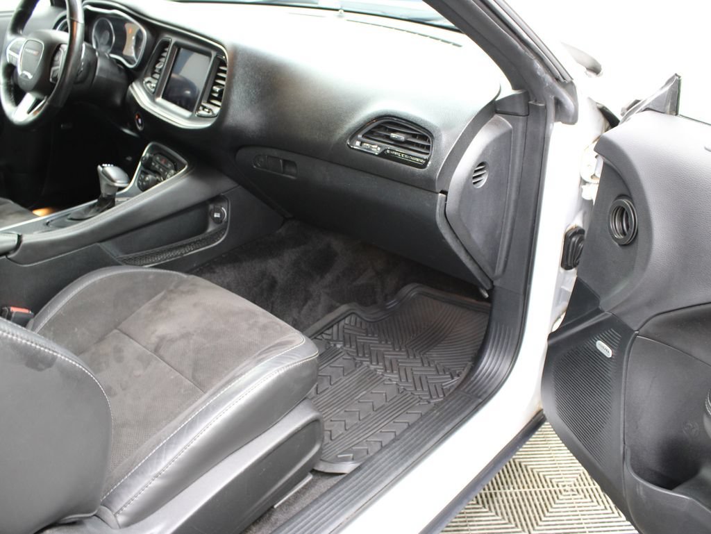 Used 2018 Dodge Challenger GT w/ GT Interior Package AWD/4WD image 29