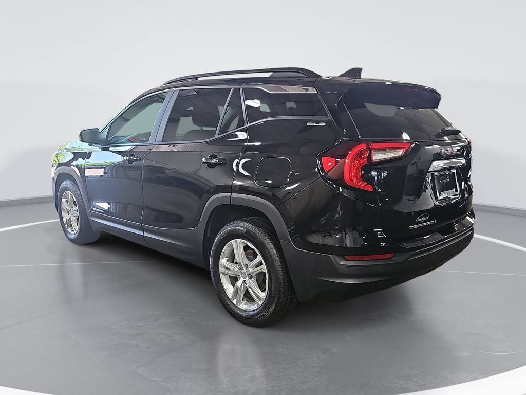 Certified 2024 GMC Terrain SLE w/ Driver Convenience Package FWD image 6