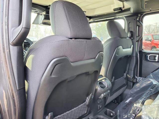 New 2026 Jeep Gladiator Mojave image 21