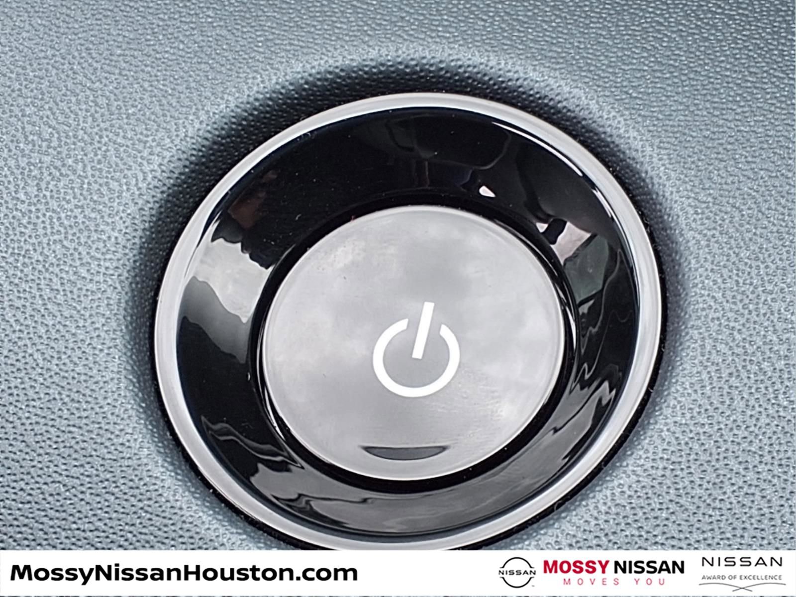 New 2026 Nissan Leaf Platinum+ w/ Cargo Package (Platinum+) image 8