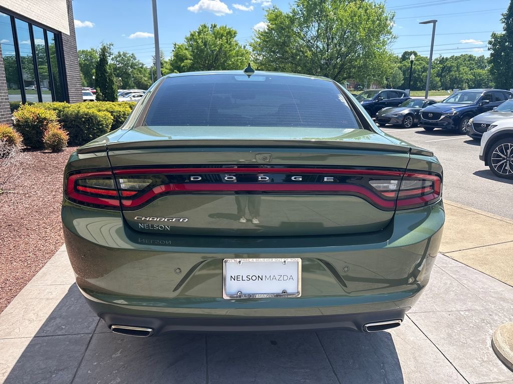 Used 2019 Dodge Charger SXT w/ Plus Group RWD image 4