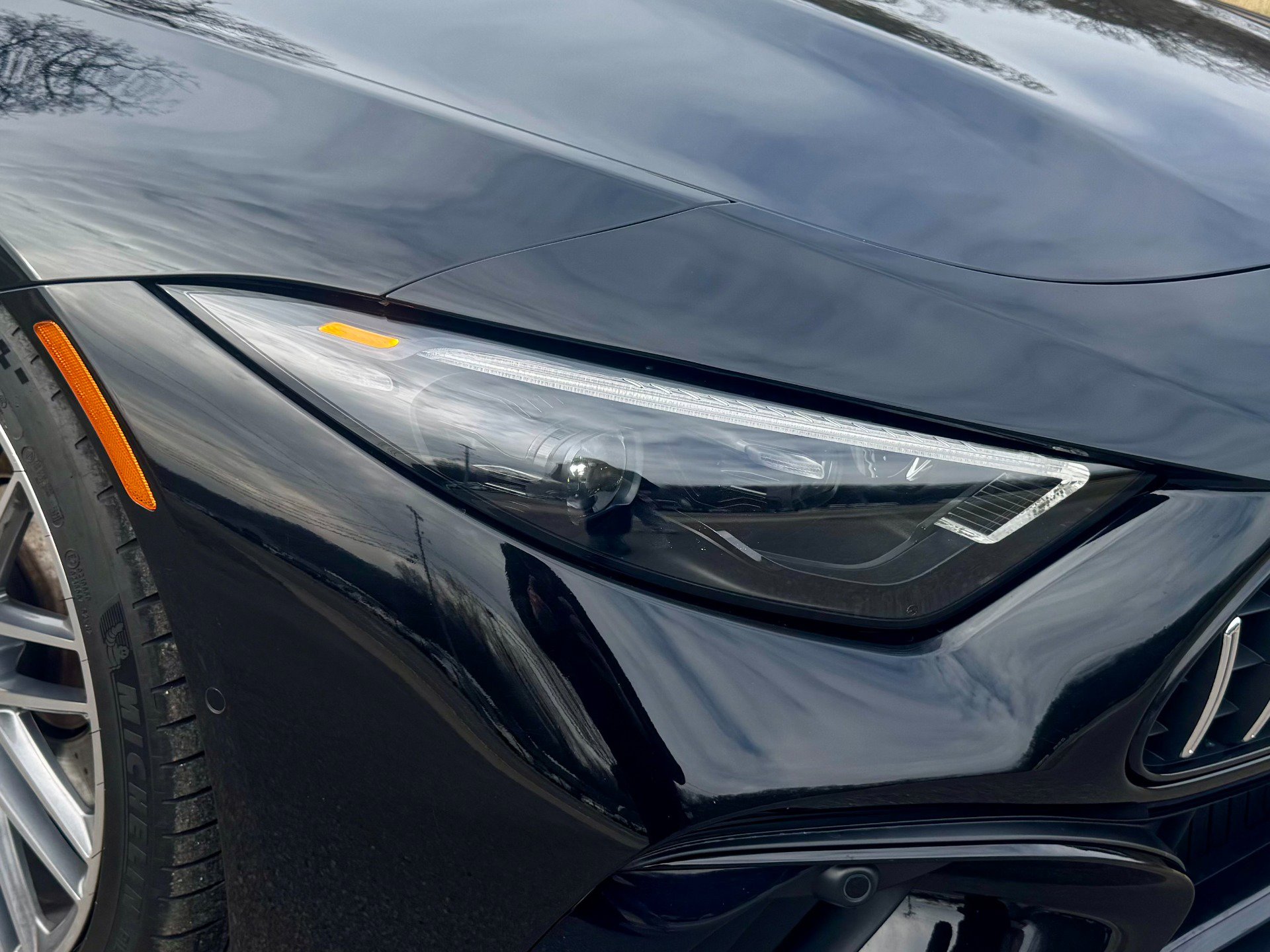 Used 2022 Mercedes-Benz SL 63 AMG 4MATIC w/ Driver Assistance Package image 52