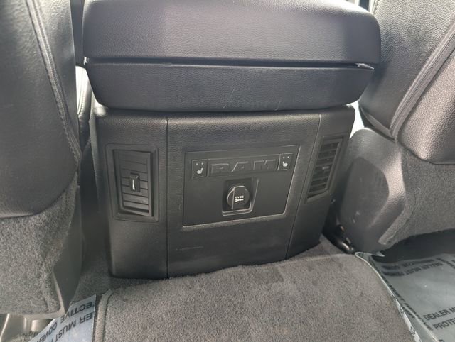 Used 2015 RAM 2500 Laramie w/ Convenience Group image 25