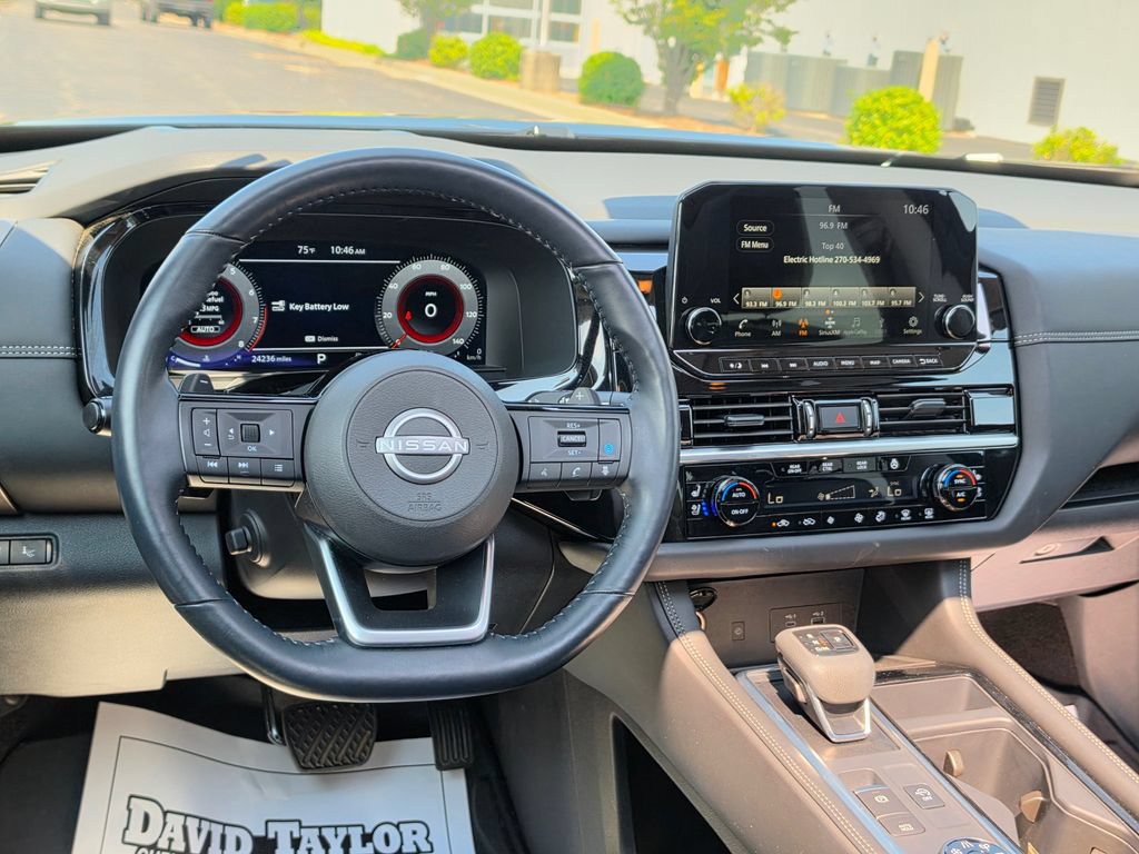 Used 2024 Nissan Pathfinder Platinum w/ Cargo Package AWD/4WD image 38