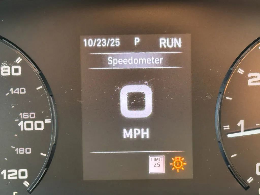 Used 2023 RAM ProMaster 2500 w/ Convenience Group image 13