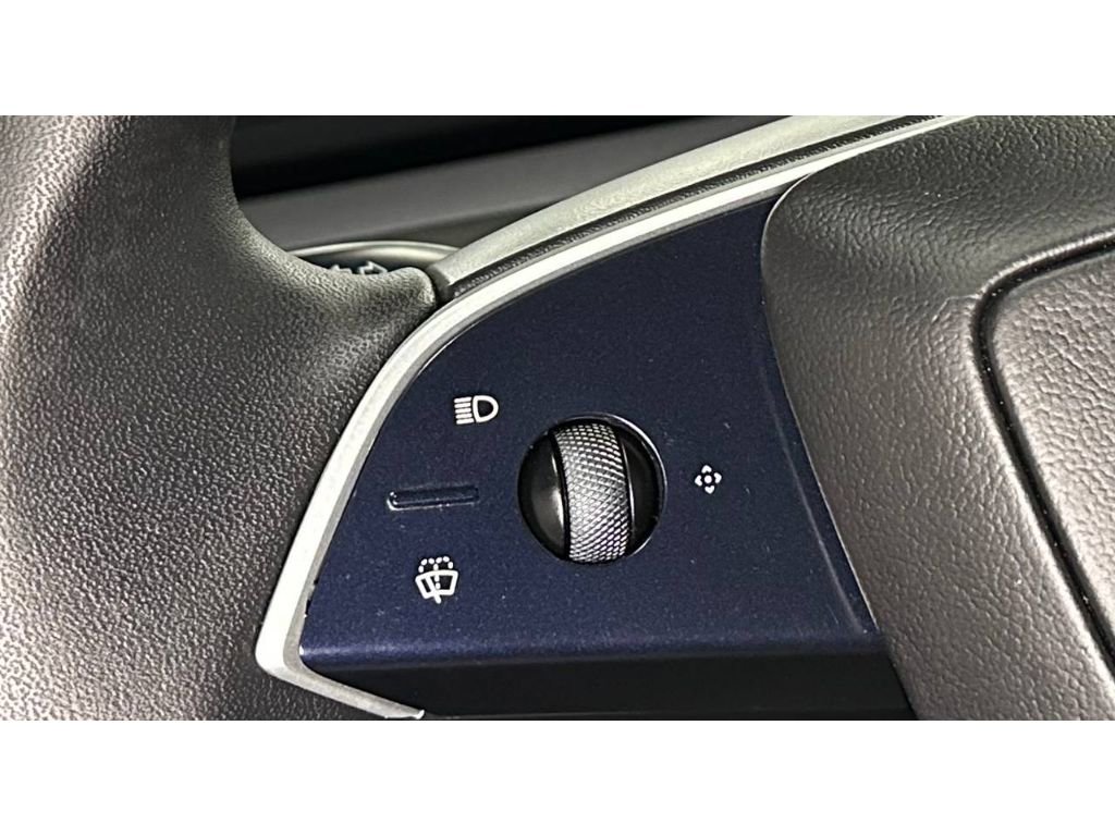 Used 2026 Tesla Model Y Long Range image 25