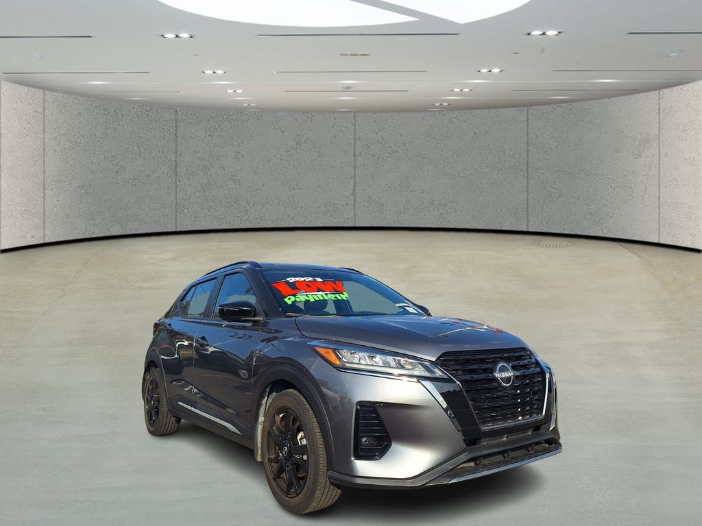 Used 2023 Nissan Kicks SR w/ SR Premium Package image 7