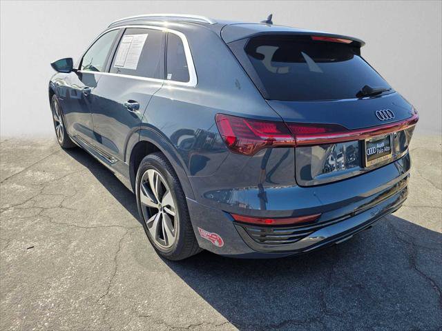 Used 2024 Audi Q8 e-tron Premium Plus w/ Premium Plus Package AWD/4WD image 5