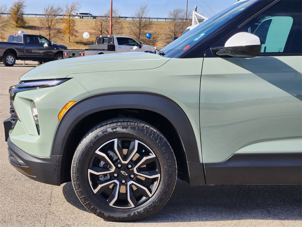 Used 2025 Chevrolet TrailBlazer ACTIV w/ Convenience Package image 8