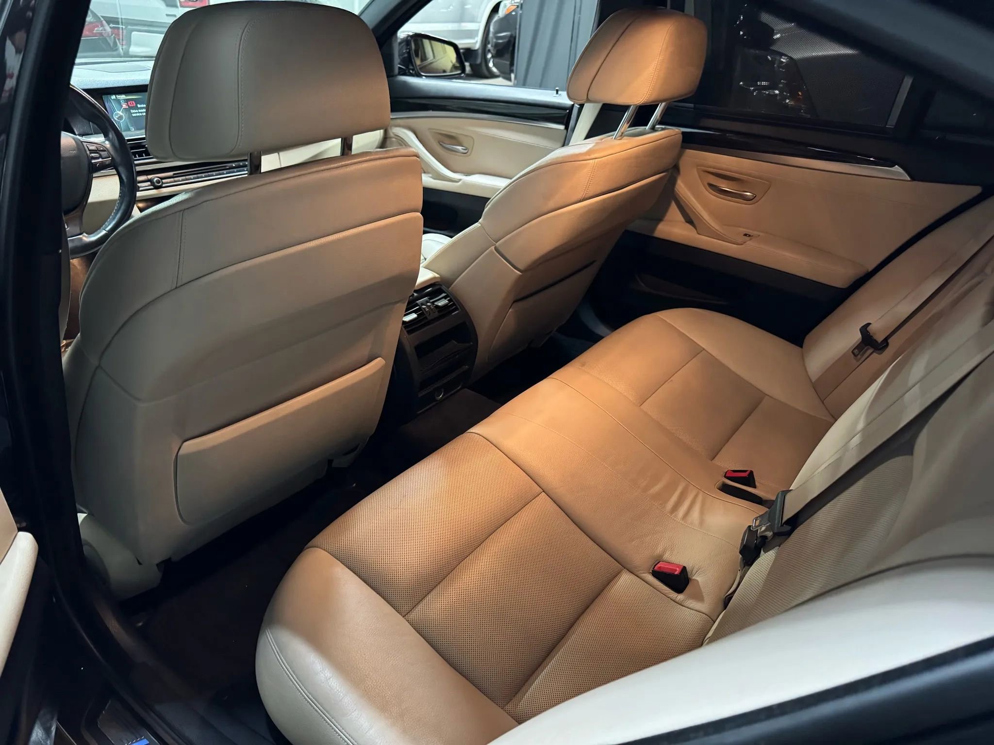 Used 2013 BMW 535i Sedan w/ M Sport Pkg image 5