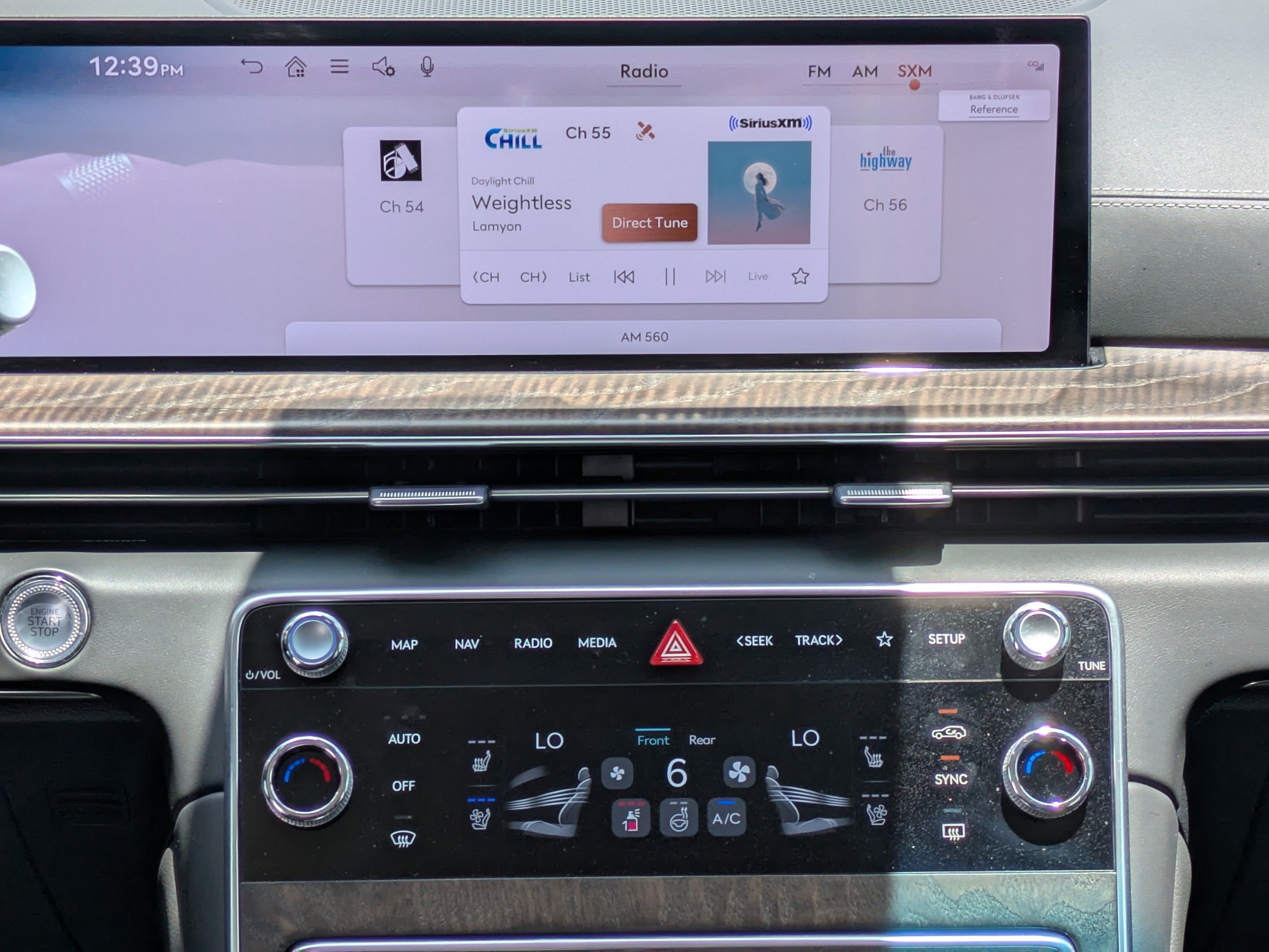 Certified 2025 Genesis GV80 2.5T Advanced AWD/4WD image 17