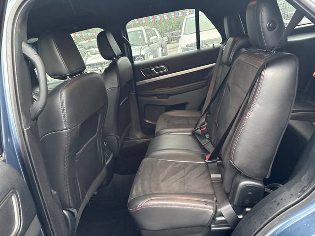 Used 2018 Ford Explorer XLT w/ Equipment Group 202A AWD/4WD image 20