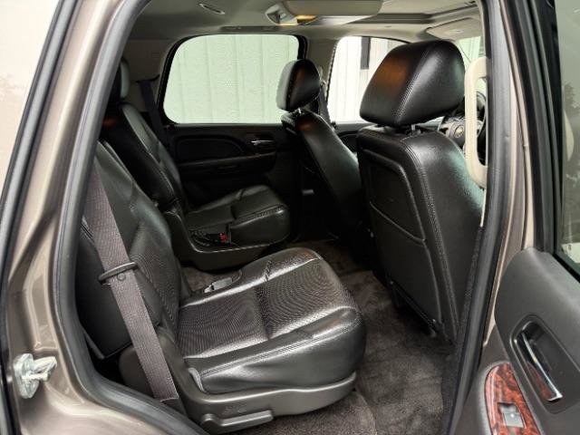 Used 2014 Chevrolet Tahoe LTZ AWD/4WD image 7
