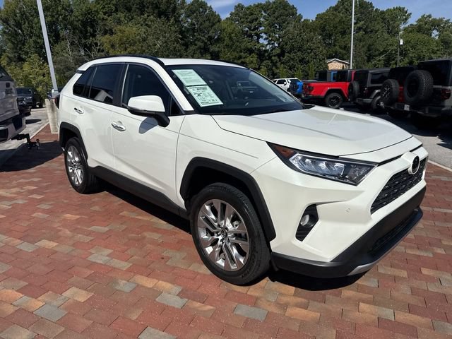 Used 2020 Toyota RAV4 Limited FWD image 38