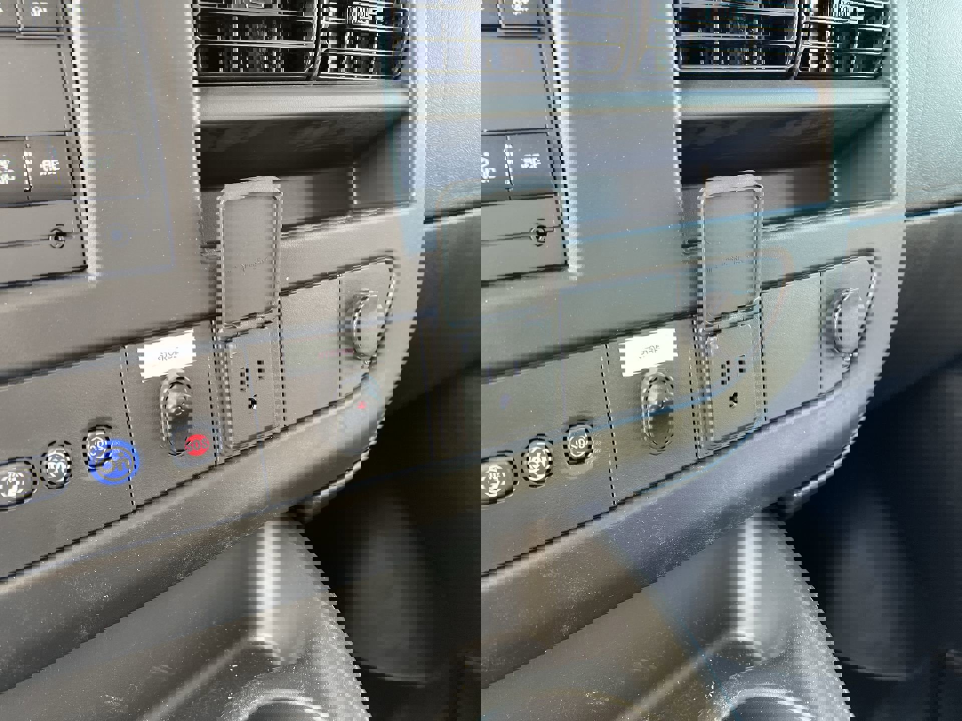 New 2025 GMC Savana 3500 w/ Power Convenience Package image 62