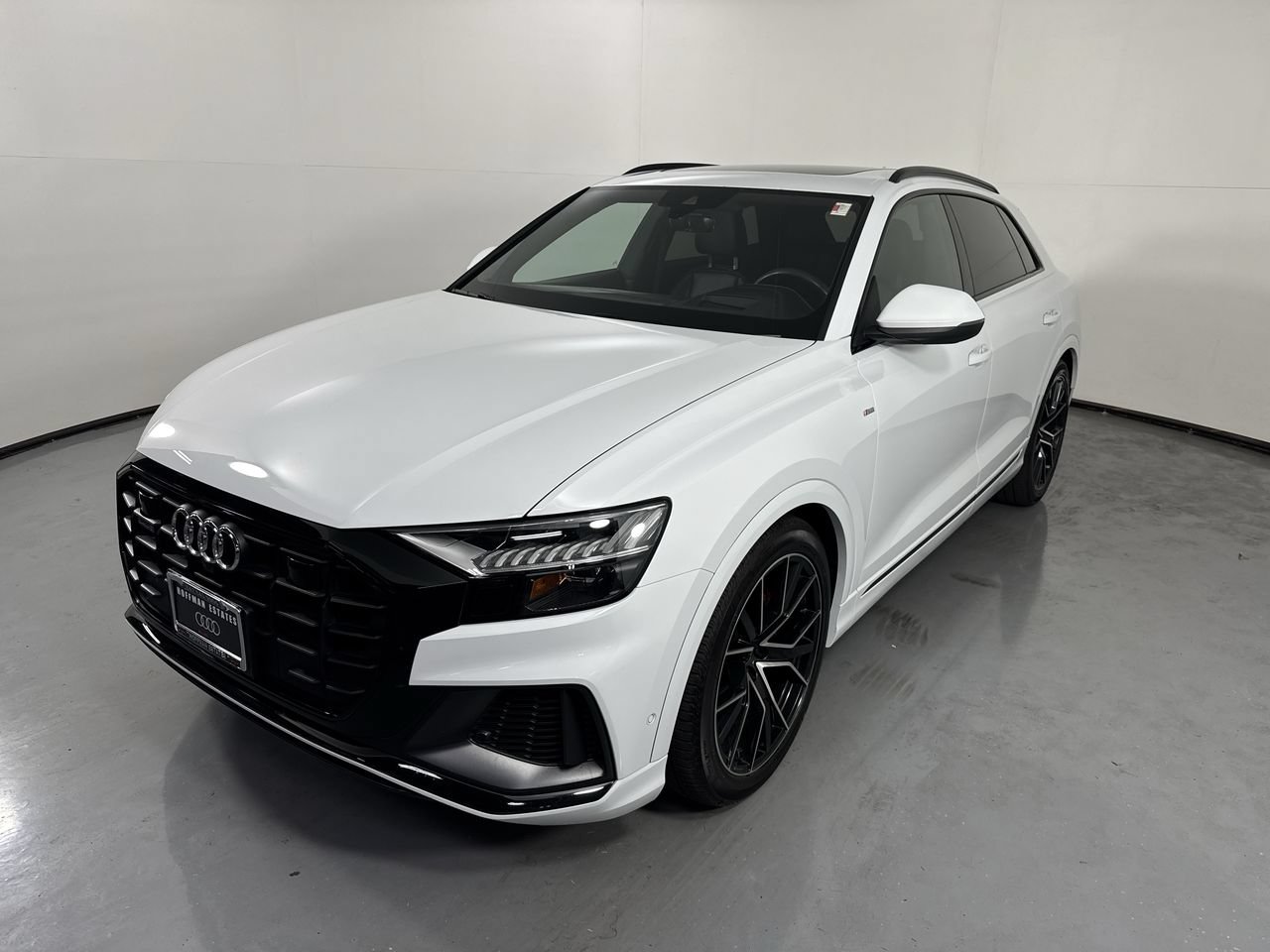 Used 2021 Audi Q8 Prestige AWD/4WD image 25