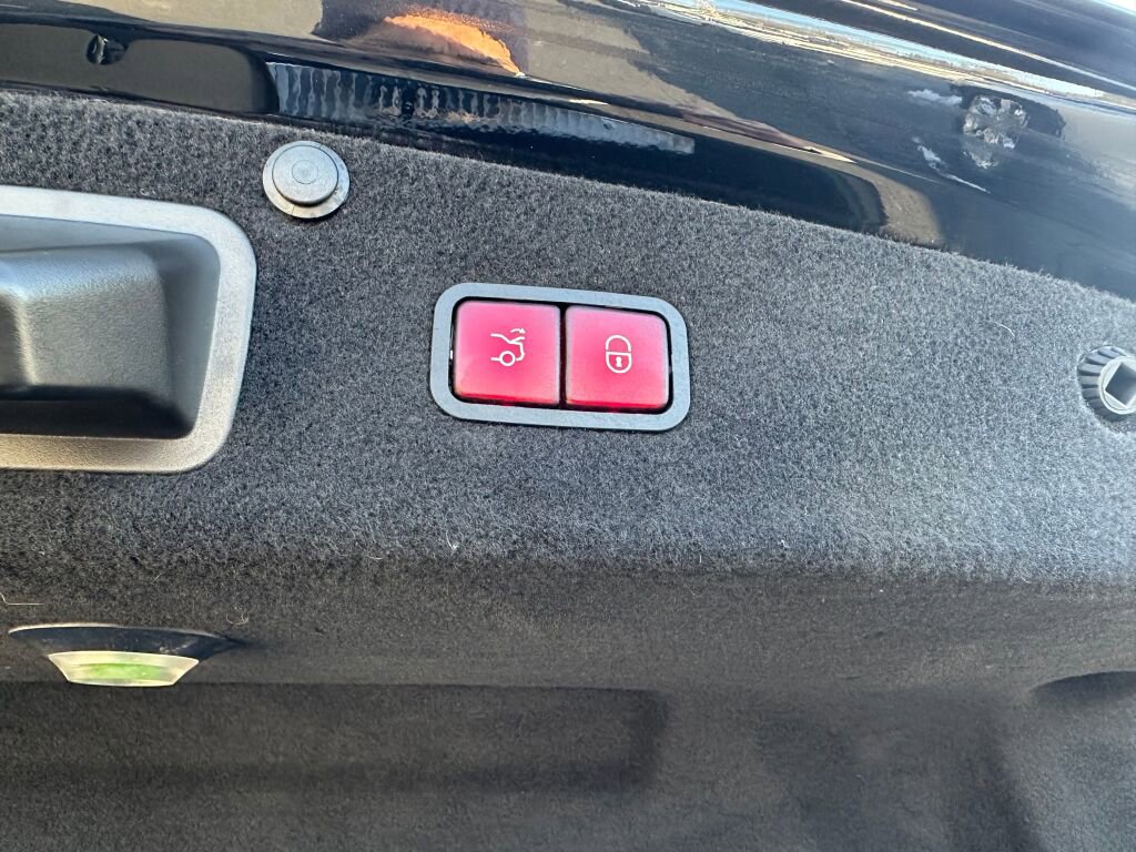 Used 2019 Mercedes-Benz S 560 4MATIC Sedan w/ Premium Package image 34