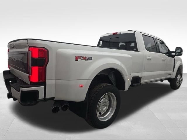 Used 2025 Ford F450 Platinum w/ FX4 Off-Road Package AWD/4WD image 4