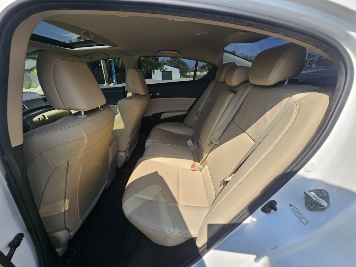 Used 2013 Acura ILX w/ Technology Package FWD image 27