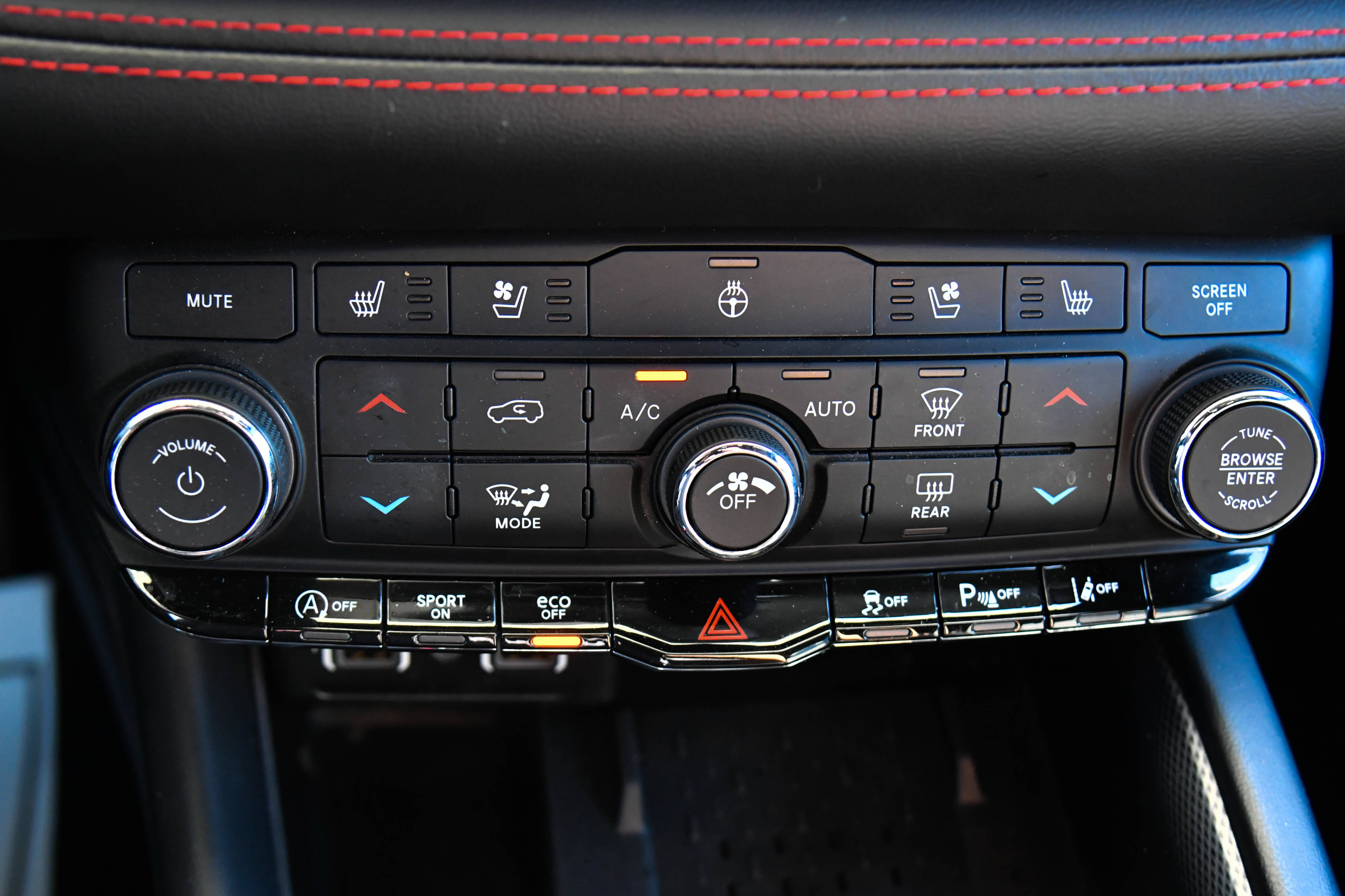 Used 2025 Dodge Durango GT AWD/4WD image 27