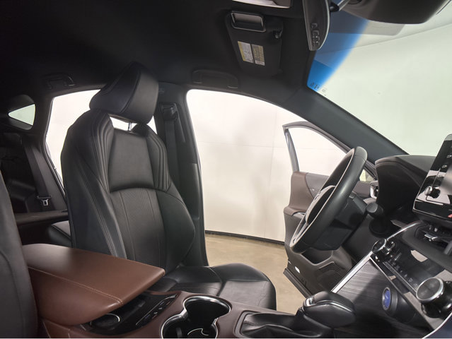 Used 2021 Toyota Venza XLE w/ Softex Package image 28