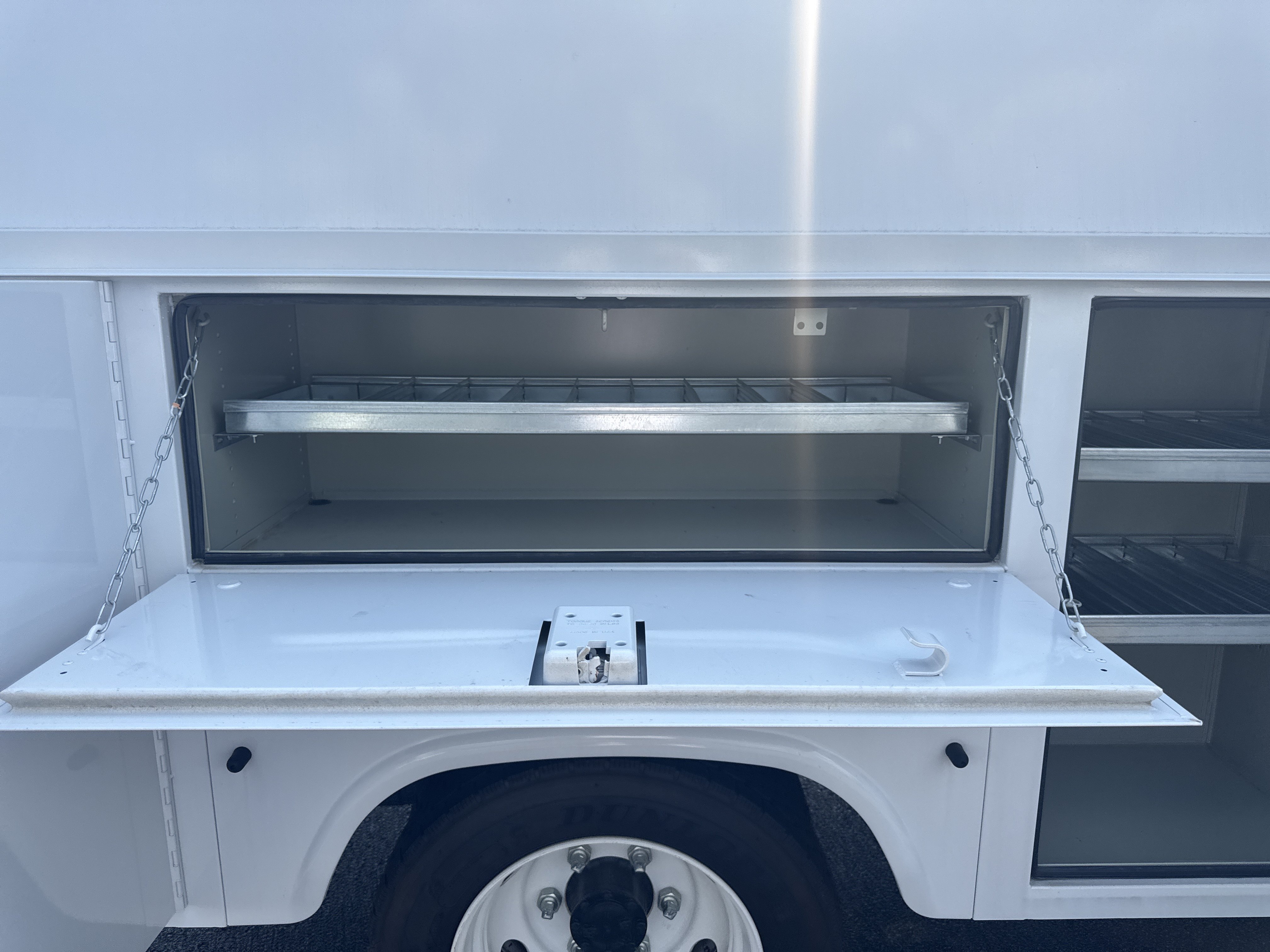 Used 2024 Chevrolet Low Cab Forward RWD image 5