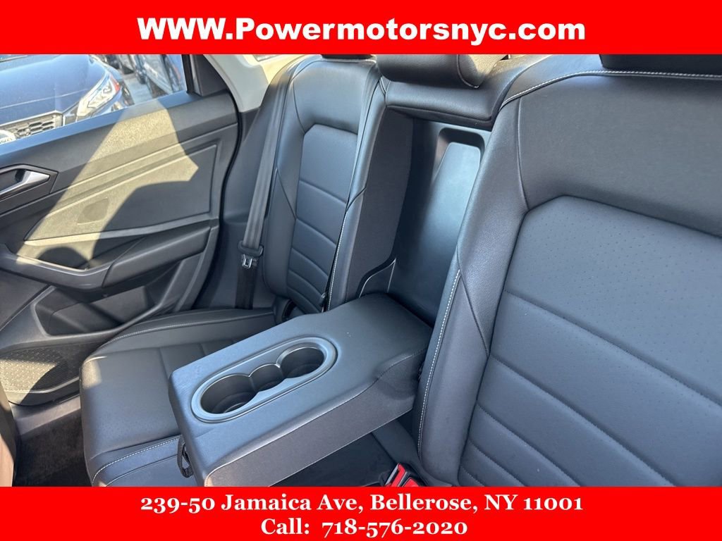 Used 2022 Volkswagen Jetta SE image 24