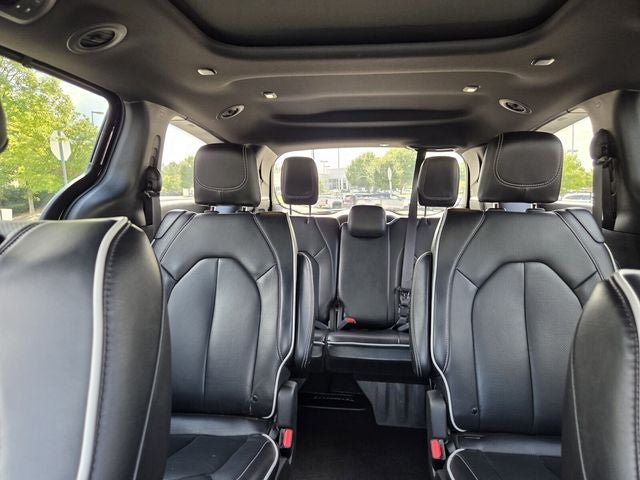 Used 2026 Chrysler Pacifica Limited w/ S Appearance Package FWD image 47