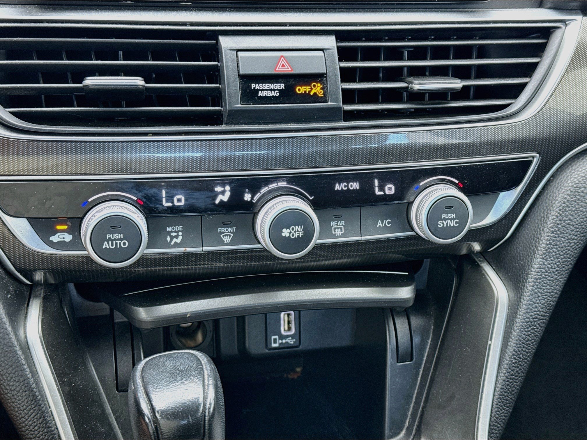Used 2019 Honda Accord Sport image 12