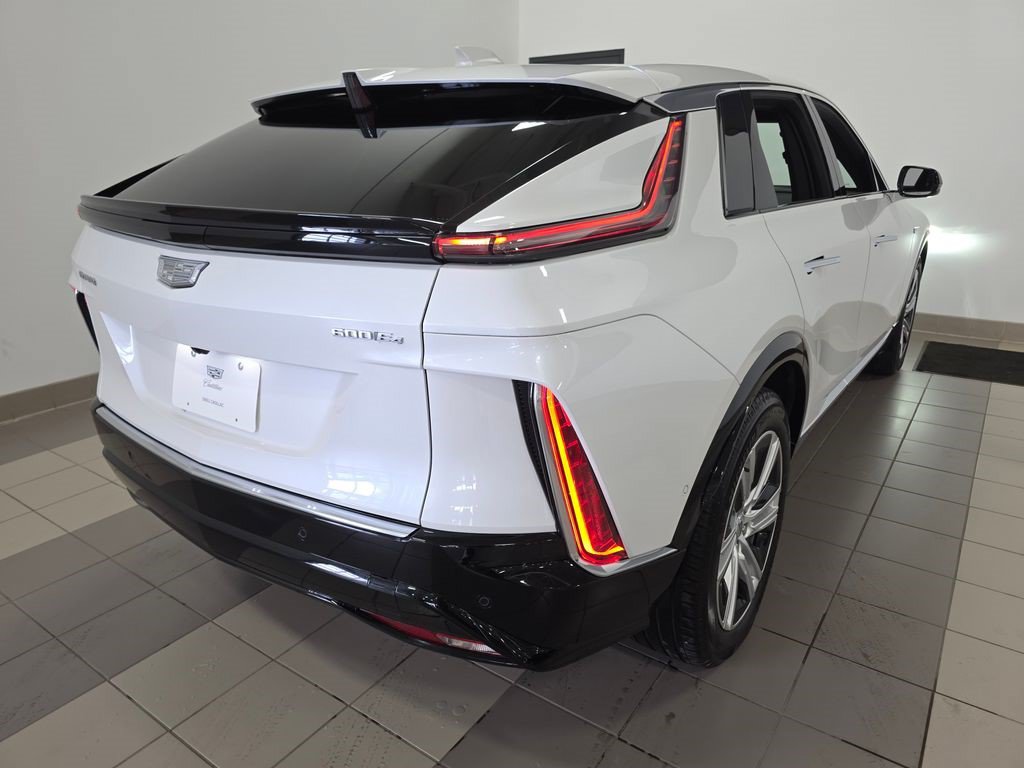 Certified 2024 Cadillac Lyriq Tech w/ Driver Assist Package AWD/4WD image 6
