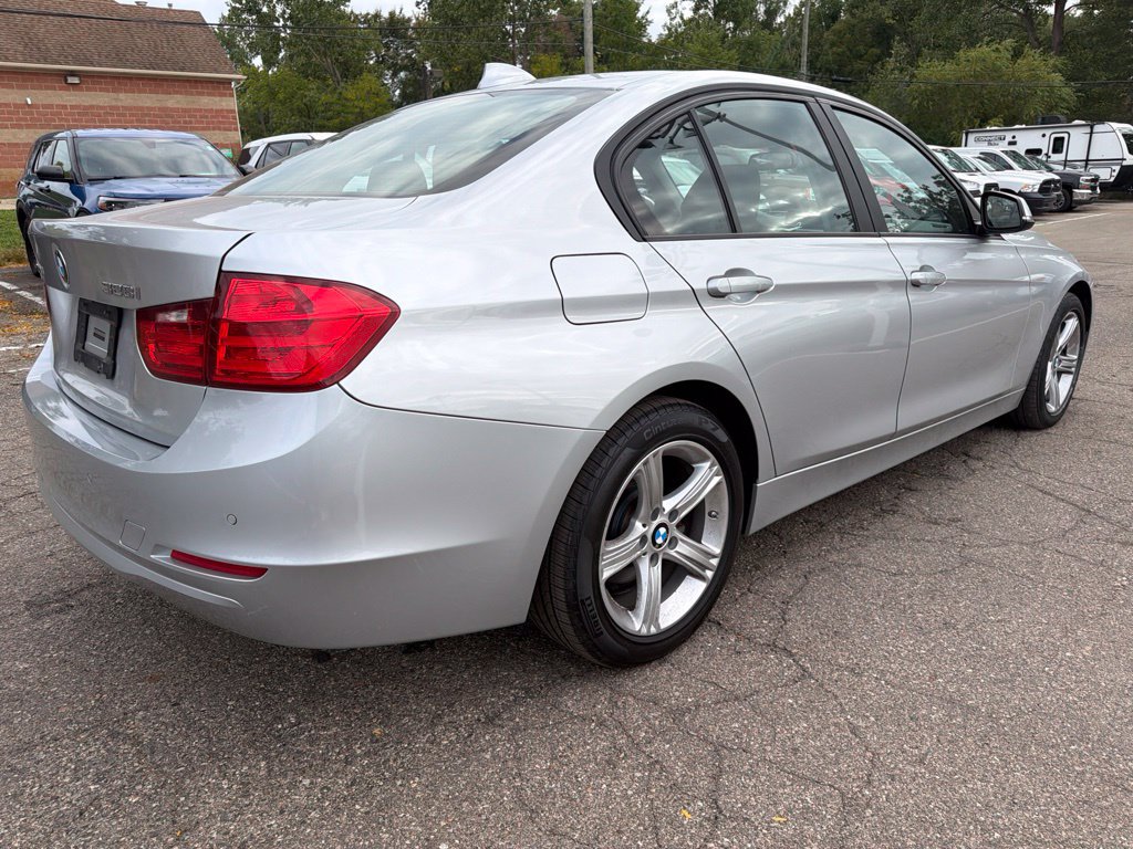 Used 2015 BMW 328i xDrive Sedan AWD/4WD image 5