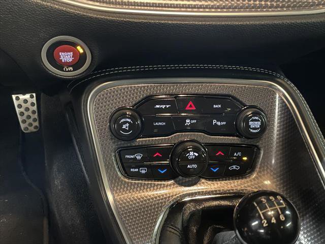 Used 2016 Dodge Challenger SRT Hellcat RWD image 30