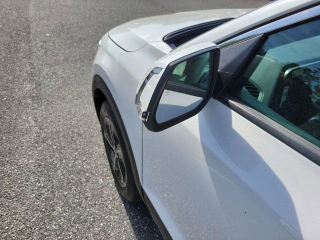 Used 2025 Kia Niro EX FWD image 18