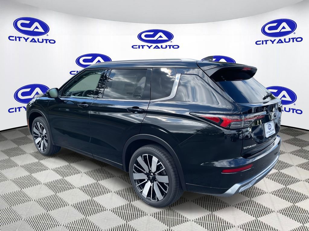 New 2025 Mitsubishi Outlander SEL image 5