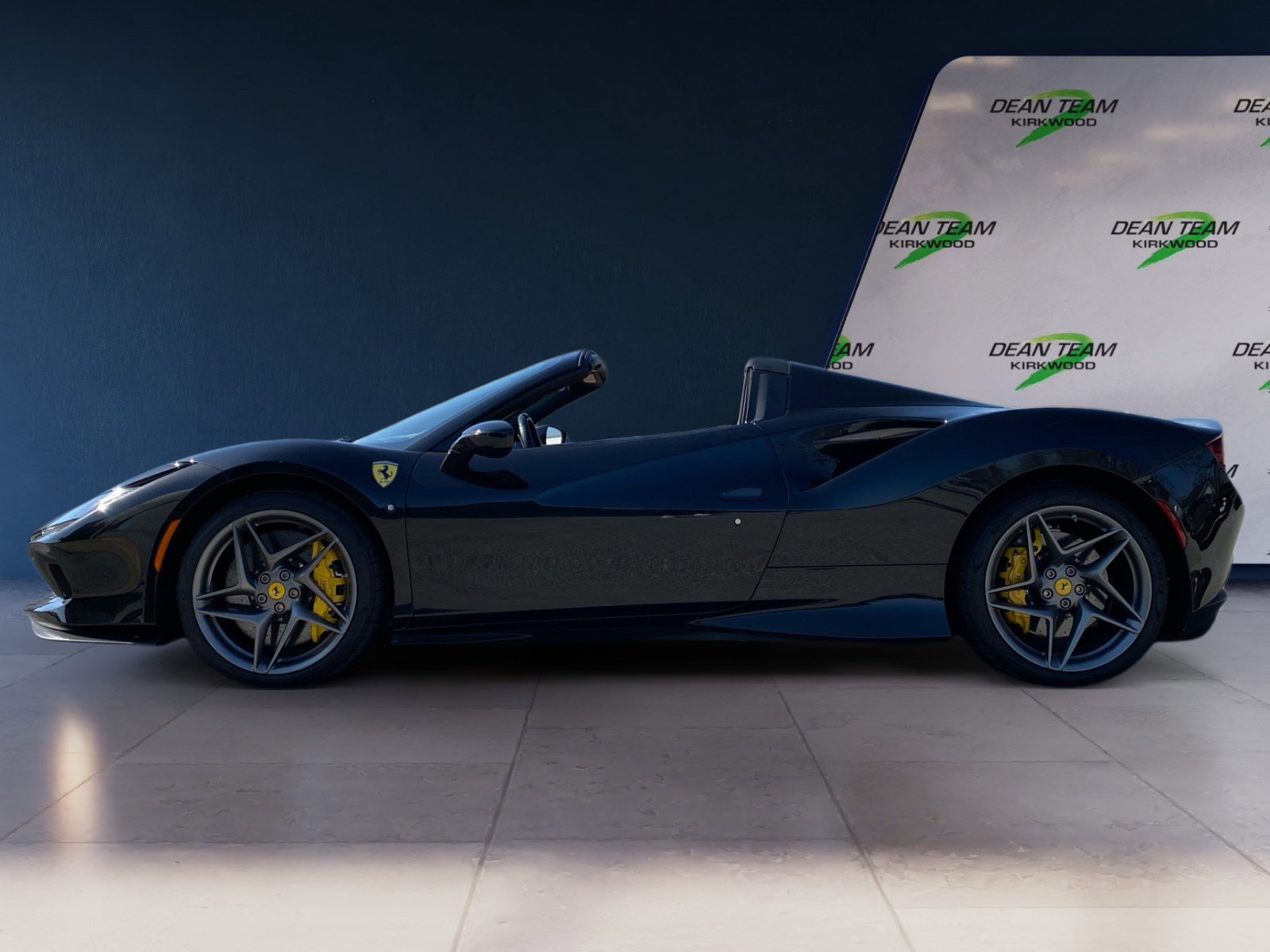 Used 2022 Ferrari F8 Tributo image 4