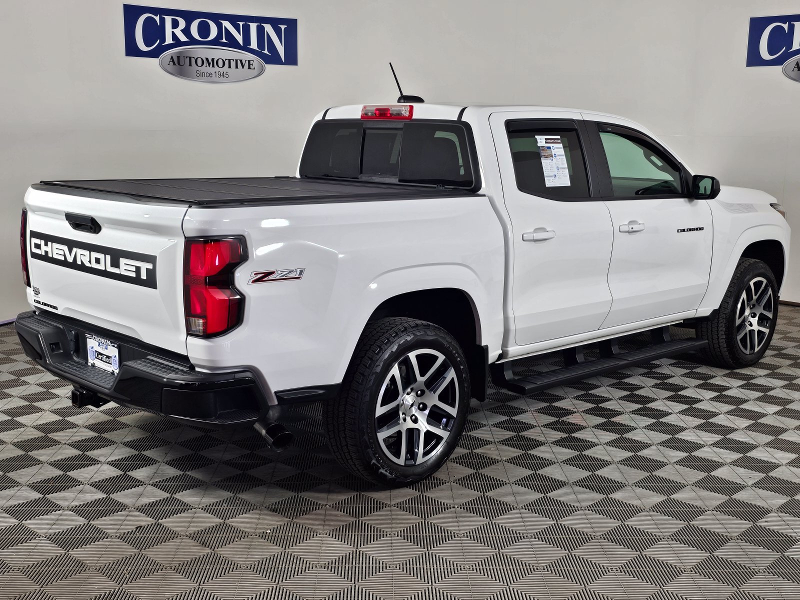 Used 2023 Chevrolet Colorado Z71 w/ Z71 Convenience Package 2 AWD/4WD image 30