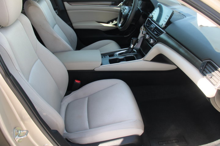 Used 2019 Honda Accord LX image 17
