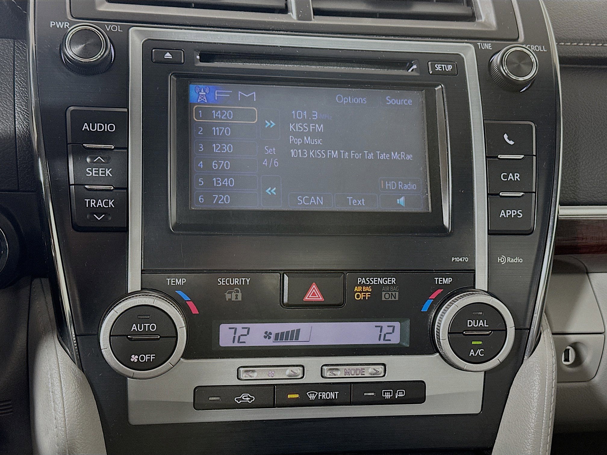 Used 2013 Toyota Camry XLE image 16