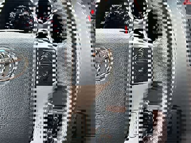 Used 2017 Toyota Sequoia Platinum image 9