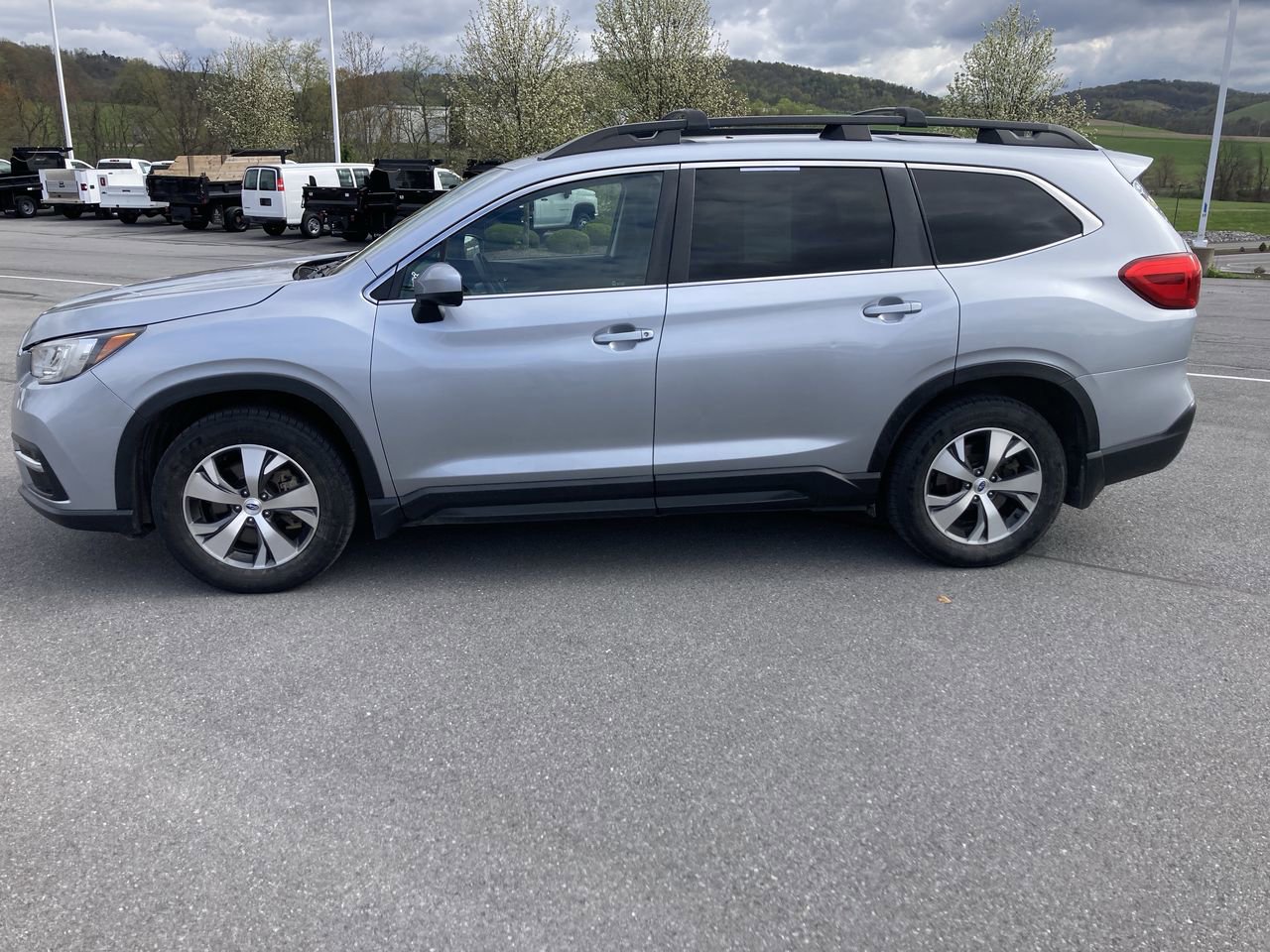 Used 2019 Subaru Ascent Premium image 4