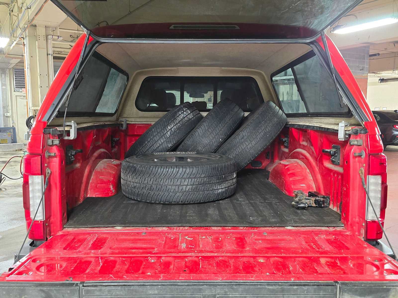Used 2018 Ford F350 Lariat w/ Lariat Ultimate Package AWD/4WD image 13