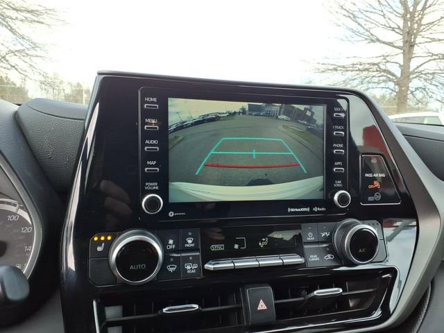 Used 2022 Toyota Highlander Bronze Edition image 14