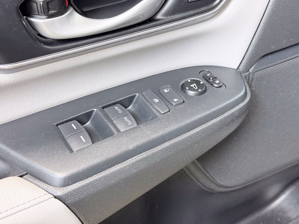 Used 2019 Honda CR-V EX-L image 10
