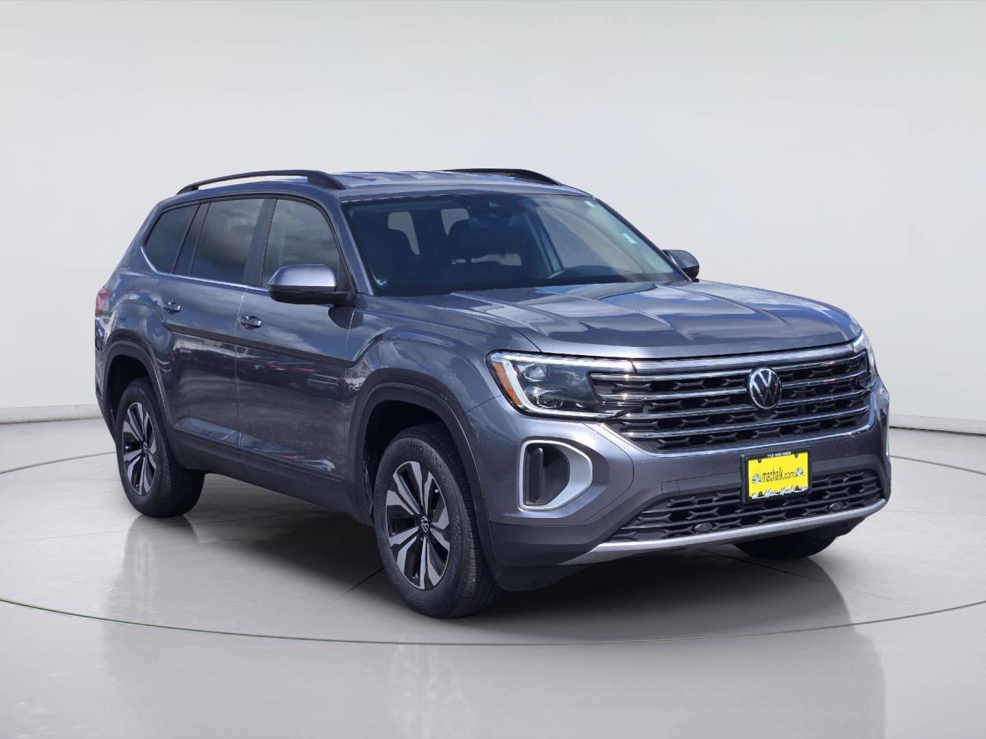 Used 2024 Volkswagen Atlas SE FWD image 3