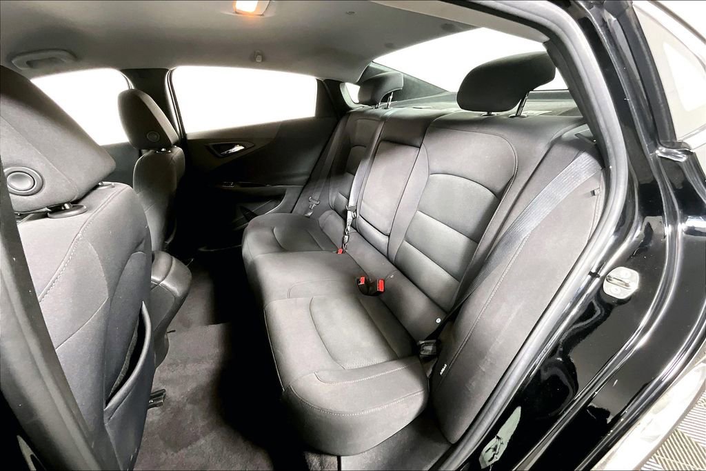 Used 2017 Chevrolet Malibu LS image 24